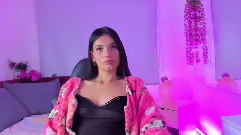 lunaduvall online show from 02-06-25, 04:21