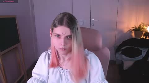 Luna online show from 05-10-26, 08:36