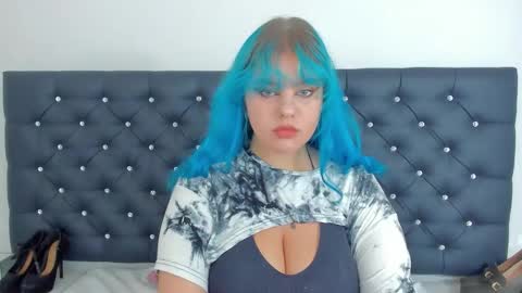 Luna online show from 09-17-25, 10:39