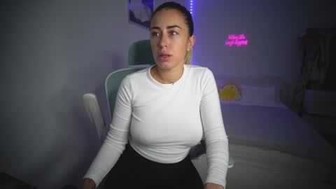 Laura online show from 11-05-25, 11:32