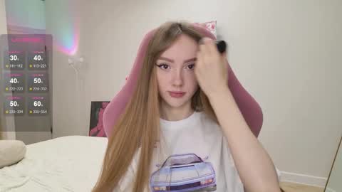 Snapshot of lunainnk chatting on 09-15-25, 01:05 Luna online show from 09-15-25, 01:05