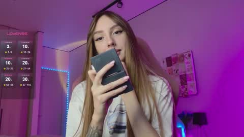 Snapshot of lunainnk chatting on 10-05-25, 12:42 Luna online show from 10-05-25, 12:42