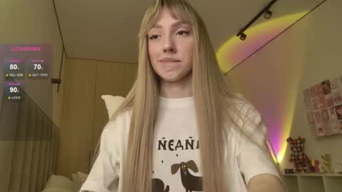 Luna online show from 02-10-26, 01:21