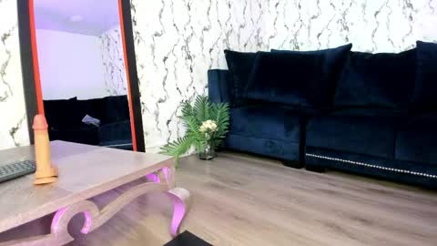 Lunalia online show from 05-16-26, 05:37