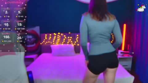 Luna online show from 03-01-26, 12:18