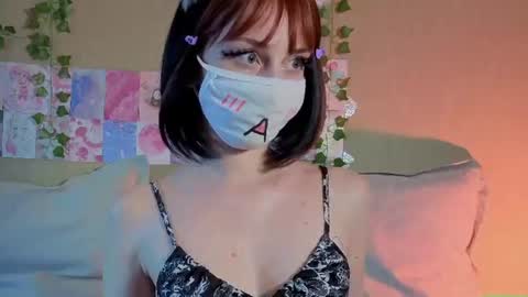 Snapshot of lunanyanmi chatting on 06-12-26, 02:38 Luna online show from 06-12-26, 02:38