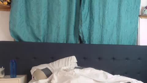 Julieth  online show from 01-06-25, 01:20