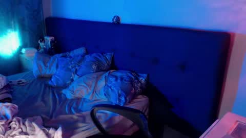Snapshot of lunapalmer01 chatting on 07-03-26, 03:51 Julieth online show from 07-03-26, 03:51