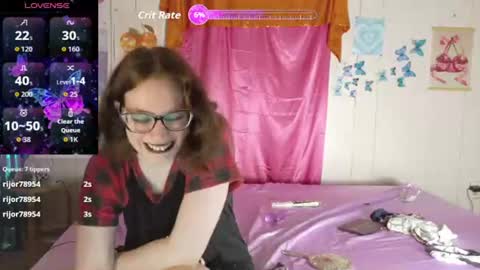 Snapshot of lunaquinn45 chatting on 06-25-26, 03:16 lunaquinn45 online show from 06-25-26, 03:16