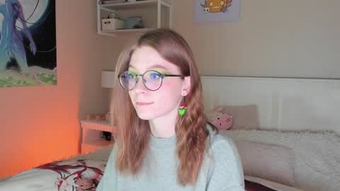 Snapshot of lunar_sofia chatting on 12-18-24, 02:21 Sofia online show from 12-18-24, 02:21