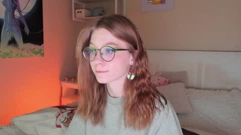 Snapshot of lunar_sofia chatting on 12-18-24, 05:26 Sofia online show from 12-18-24, 05:26