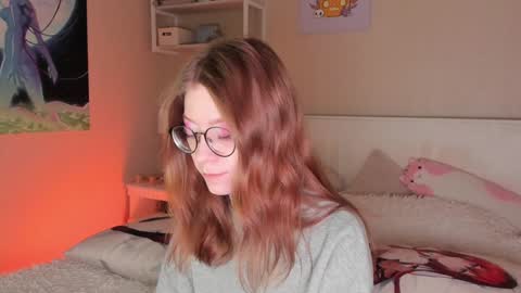 Snapshot of lunar_sofia chatting on 12-20-24, 02:30 Sofia online show from 12-20-24, 02:30