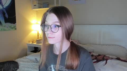 Snapshot of lunar_sofia chatting on 01-07-25, 01:59 Sofia online show from 01-07-25, 01:59