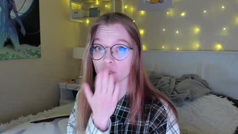 Snapshot of lunar_sofia chatting on 01-13-25, 06:49 Sofia online show from 01-13-25, 06:49