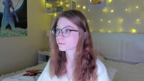 Snapshot of lunar_sofia chatting on 01-14-25, 12:45 Sofia online show from 01-14-25, 12:45