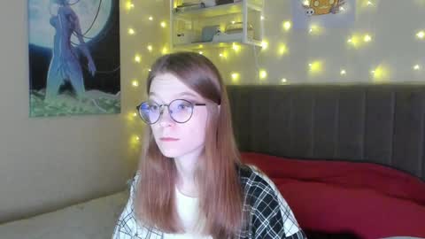 Snapshot of lunar_sofia chatting on 01-29-25, 02:10 Sofia online show from 01-29-25, 02:10