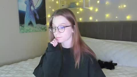 Snapshot of lunar_sofia chatting on 02-11-25, 03:29 Sofia online show from 02-11-25, 03:29