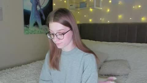 Snapshot of lunar_sofia chatting on 02-12-25, 04:33 Sofia online show from 02-12-25, 04:33