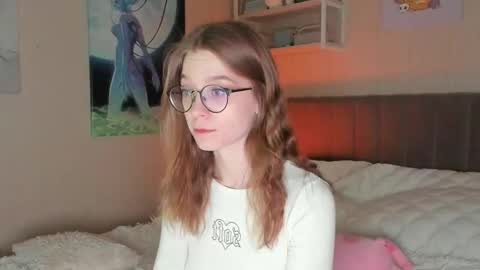 Snapshot of lunar_sofia chatting on 03-04-25, 02:53 Sofia online show from 03-04-25, 02:53