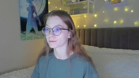 Snapshot of lunar_sofia chatting on 03-05-25, 10:44 Sofia online show from 03-05-25, 10:44