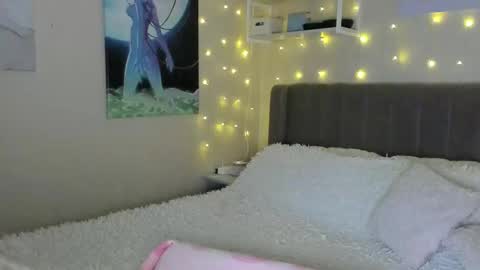 Snapshot of lunar_sofia chatting on 03-11-25, 06:30 Sofia online show from 03-11-25, 06:30