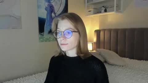 Snapshot of lunar_sofia chatting on 09-11-25, 11:32 Sofia online show from 09-11-25, 11:32