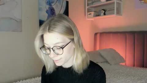 Sofia online show from 11-09-25, 01:09