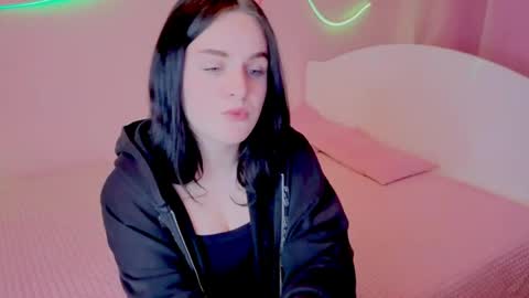 Valeria online show from 04-15-26, 07:43