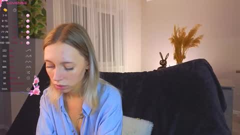 Kelly online show from 11-11-25, 02:39