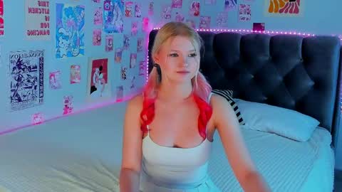Snapshot of lunariafox chatting on 05-30-26, 02:36 lunariafox online show from 05-30-26, 02:36