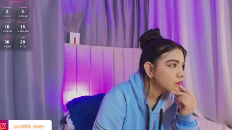 Snapshot of lunariddle_ chatting on 03-11-25, 11:04 Luna online show from 03-11-25, 11:04