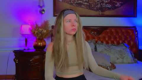 Luna Rishi online show from 01-13-26, 06:08