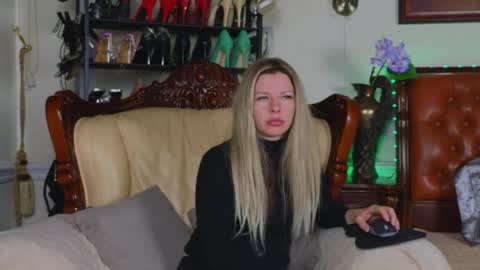 Luna Rishi online show from 04-06-26, 06:14