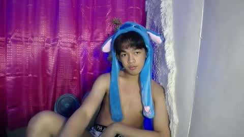 Snapshot of lunarmaxxx chatting on 03-20-26, 07:52 max online show from 03-20-26, 07:52