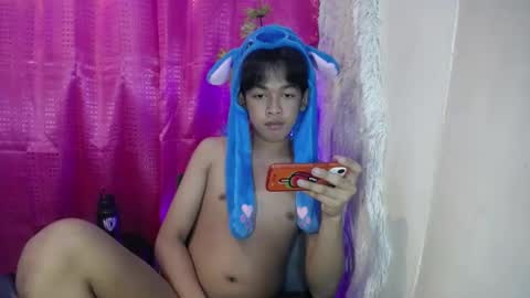 Snapshot of lunarmaxxx chatting on 03-26-26, 07:14 max online show from 03-26-26, 07:14