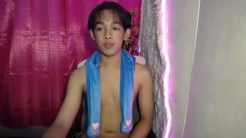 Snapshot of lunarmaxxx chatting on 04-12-26, 04:23 max online show from 04-12-26, 04:23