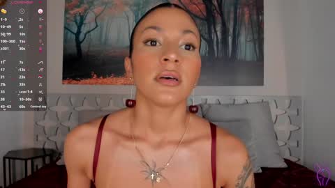 Snapshot of lunaruso chatting on 01-12-25, 02:14 Luna Ruso online show from 01-12-25, 02:14