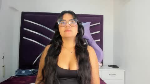 lunascarleht online show from 02-17-26, 01:51