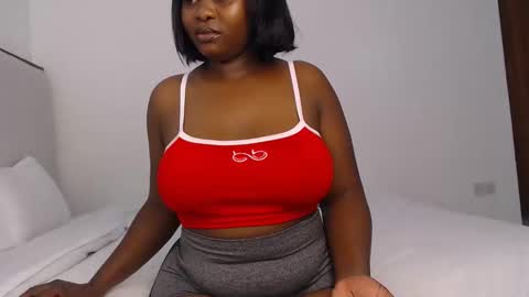 Snapshot of lunasilk chatting on 04-17-26, 08:28 Luna online show from 04-17-26, 08:28