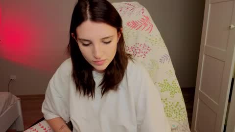 Kate online show from 11-20-25, 04:18