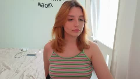 Snapshot of lunatale chatting on 06-14-26, 12:51 Kate online show from 06-14-26, 12:51