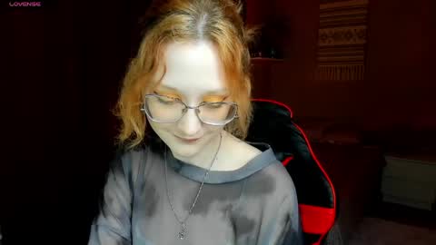 Snapshot of lunaterry chatting on 06-05-26, 08:09 lunaterry online show from 06-05-26, 08:09