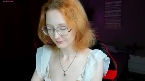Snapshot of lunaterry chatting on 06-10-26, 07:40 lunaterry online show from 06-10-26, 07:40