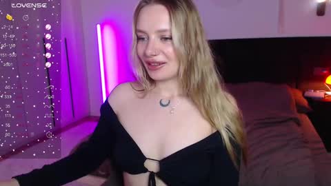 Snapshot of lunaticabae chatting on 03-01-25, 04:26 LunaticaBae online show from 03-01-25, 04:26