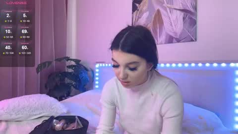 Veronica online show from 12-15-25, 10:52