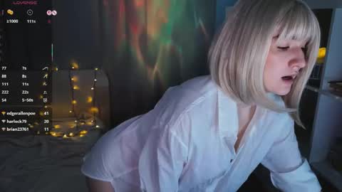 LunaXLoverx online show from 11-19-25, 11:43