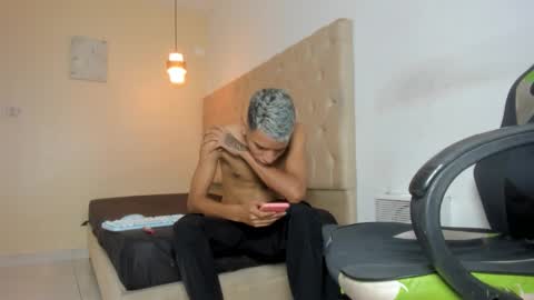 Snapshot of lunay_bigcock420 chatting on 02-21-26, 12:17 lunay_bigcock420 online show from 02-21-26, 12:17