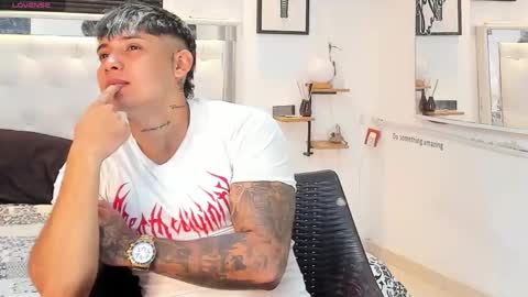 Lunay online show from 09-26-25, 02:04