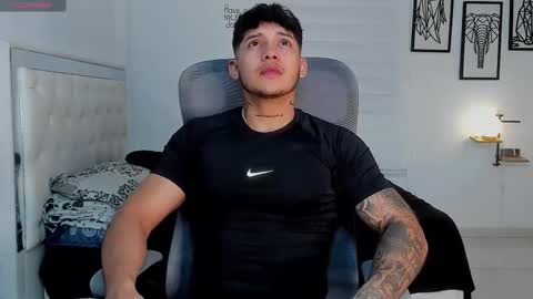 Lunay online show from 01-17-26, 04:06