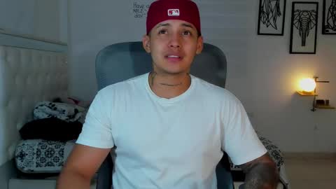 Lunay online show from 02-28-26, 01:06